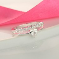 Nhẫn bạc nữ đá chìm mặt trái tim đẹp NN0250