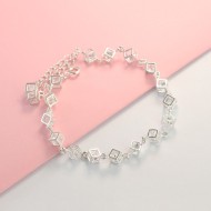 Quà tặng sinh nhật lắc tay bạc nữ hình lập phương đính đá LTN0170 - Trang Sức TNJ