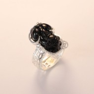 Nhẫn tỳ hưu nữ mệnh Thủy đính đá đen NN0268