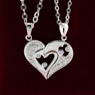 Quà valentine cho người yêu dây chuyền cặp hình trái tim DCD0021