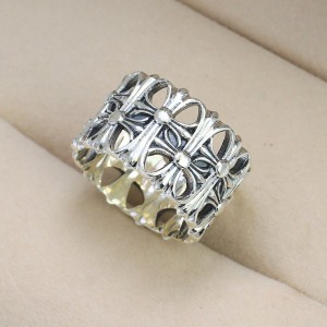 Nhẫn nam Chrome Heart bằng bạc xi đen cho nam NNA0228