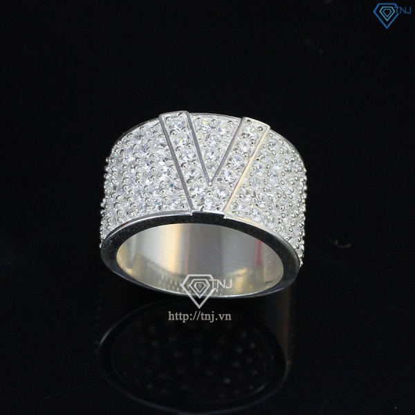 Nhẫn bạc nam chữ V đính đá NNA0209