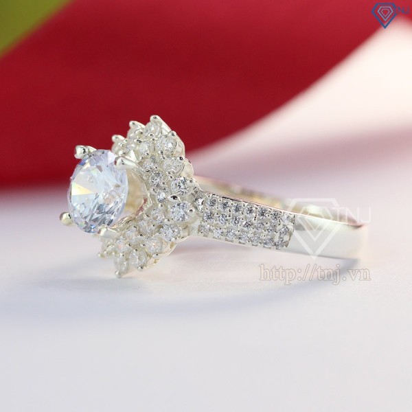 Nhẫn bạc nữ hình Bông Tuyết đính đá sang trọng NN0217