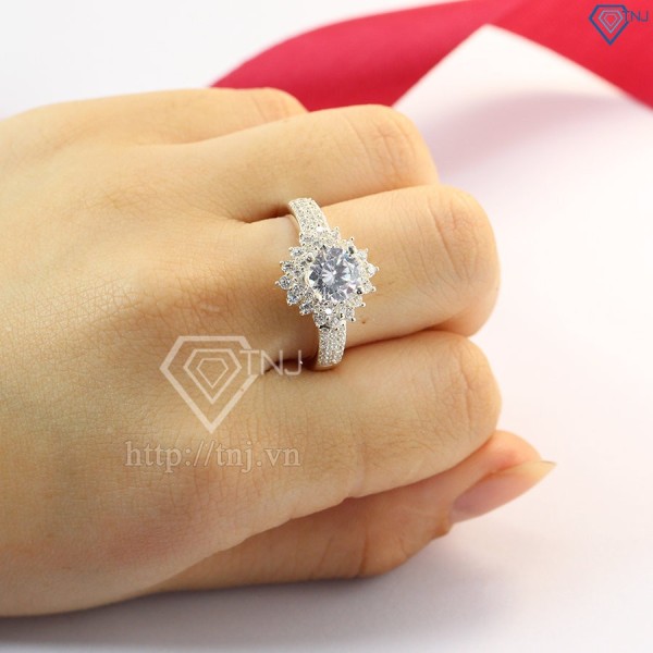 Quà noel cho người yêu nhẫn bạc nữ hình bông tuyết đính đá sang trọng NN0217