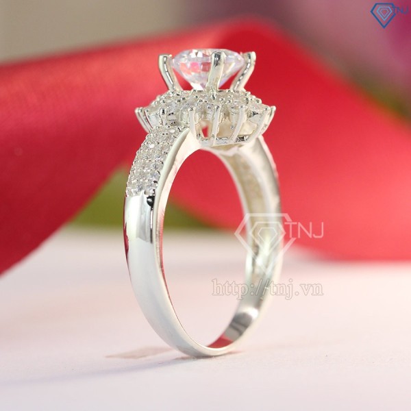 Quà noel cho người yêu nhẫn bạc nữ hình bông tuyết đính đá sang trọng NN0217