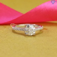 Nhẫn cầu hôn giá rẻ Moissanite đính đá 7.0mm NNM0005 - Trang Sức TNJ