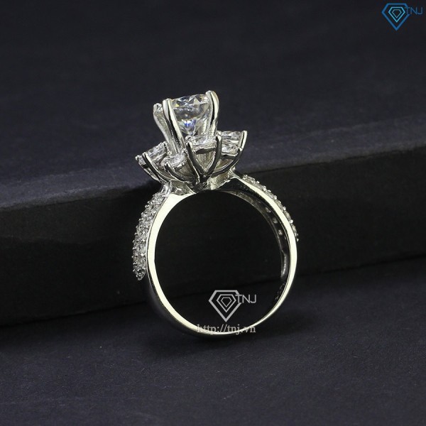 Nhẫn nữ Moissanite bản to đính kim cương 8.0mm NNM0016 - Trang Sức TNJ