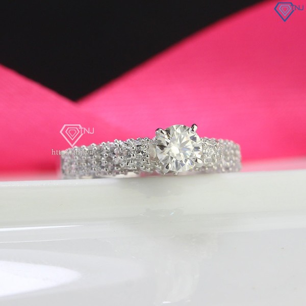 Nhẫn bạc nữ đính kim cương Moissanite 5.0mm  NNM0022