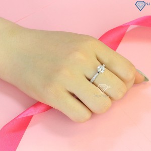 Quà 20 10 cho người yêu nhẫn nữ Moissanite đơn giản đá 6.5mm NNM0001 - Trang Sức TNJ