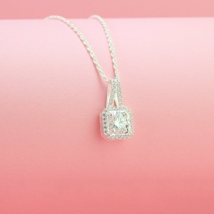 Quà 20 10 cho người yêu dây chuyền nữ đính kim cương Moissanite 7.0mm DCNM0006