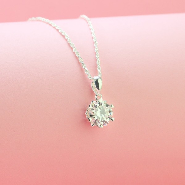 Quà 20 10 cho bạn gái dây chuyền nữ đính kim cương Moissanite 8.0mm đơn giản DCNM0016