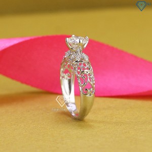 Quà noel cho người yêu nhẫn nữ Moissanite hoa văn đẹp đính đá 6.0mm NNM0002 - Trang Sức TNJ