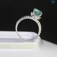 Nhẫn nữ đính full kim cương Moissanite đá chủ xanh 8.0mm NNM0048