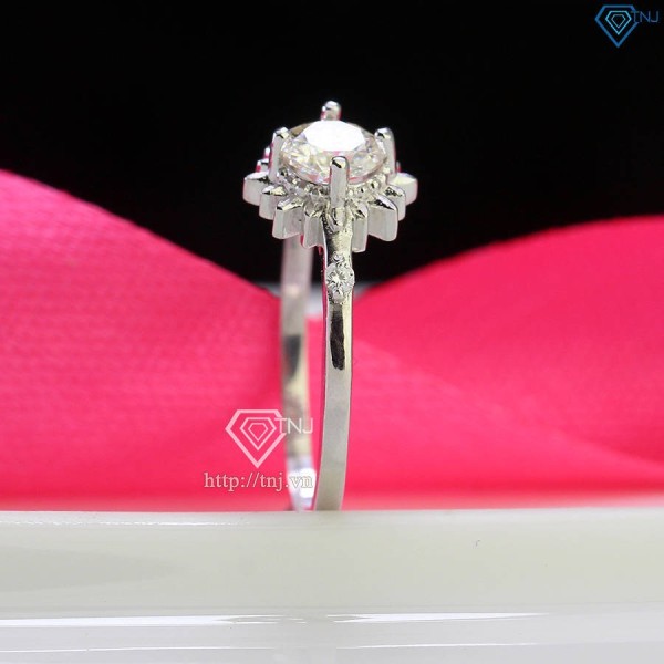 Nhẫn bạc nữ hoa hướng dương đính kim cương Moissanite 5.0mm NNM0073