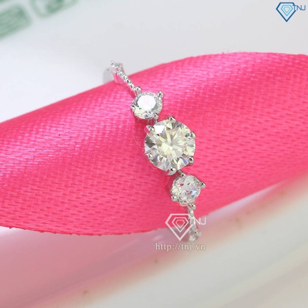 Nhẫn bạc nữ Hà Nội đính kim cương Moissanite 5.0mm NNM0074