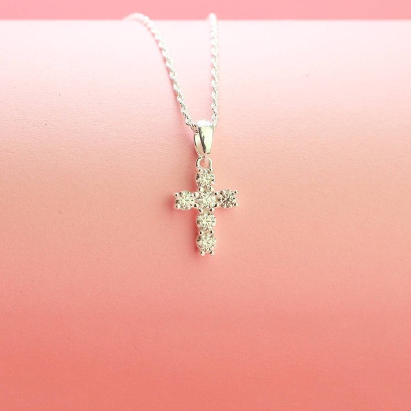 Dây chuyền nữ mặt thánh giá đính kim cương Moissanite DCNM0045