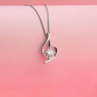 Dây chuyền nữ hình trái tim cho phụ nữ trung niên đính kim cương Moissanite 6.0mm DCNM0051