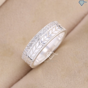 Nhẫn bạc nam hoạ tiết mũi tên đính đá cách điệu NNA0815