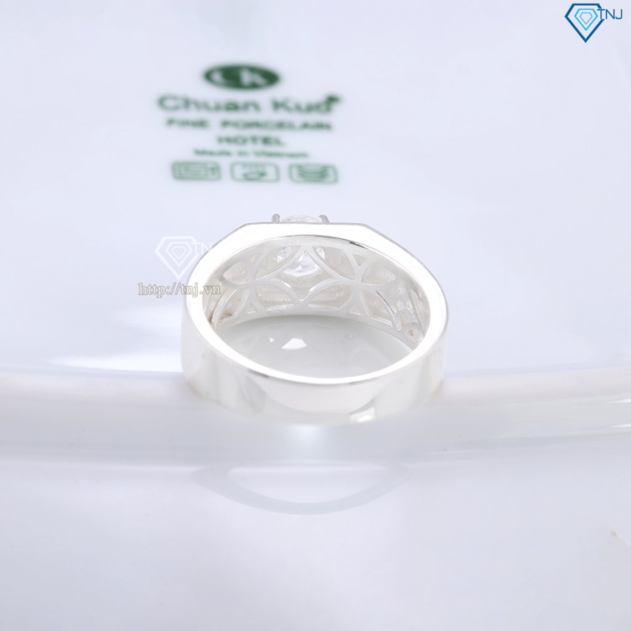 Nhẫn bạc nam bản nhỏ hoạ tiết chữ V NNA0821