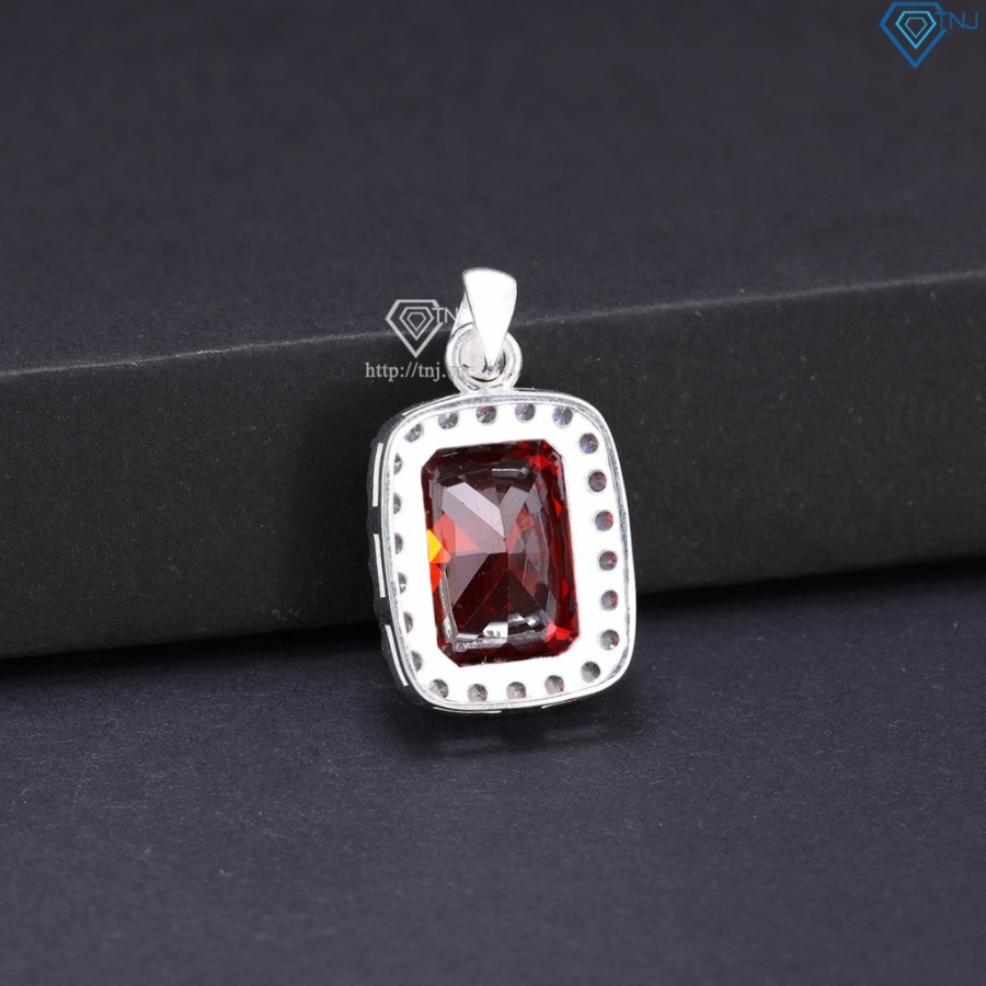 Mặt dây chuyền nam đính đá theo mệnh MDCA0188