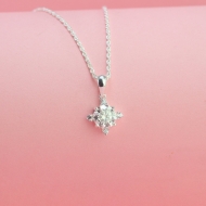Dây chuyền nữ đơn giản đính kim cương Moissanite 7.0mm DCNM0061