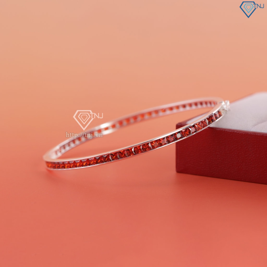 Lắc tay bạc nữ được bảo hành trọn đời đánh bóng làm mới và rơi đá miễn phí