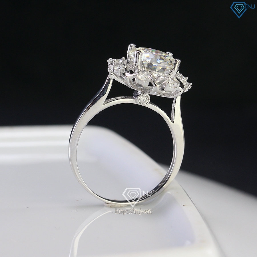 Nhẫn nữ Moissanite mặt hình bông hoa đính 8.0mm NNM0083