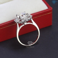 Nhẫn nữ Moissanite mặt hình bông hoa đính 8.0mm NNM0083
