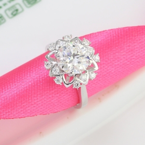 Nhẫn nữ Moissanite mặt hình bông hoa đính 8.0mm - Kiểm định GRA NNM0083