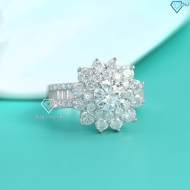 Nhẫn nữ mặt bông hoa cao cấp đính kim cương Moissanite sang trọng 7.0m