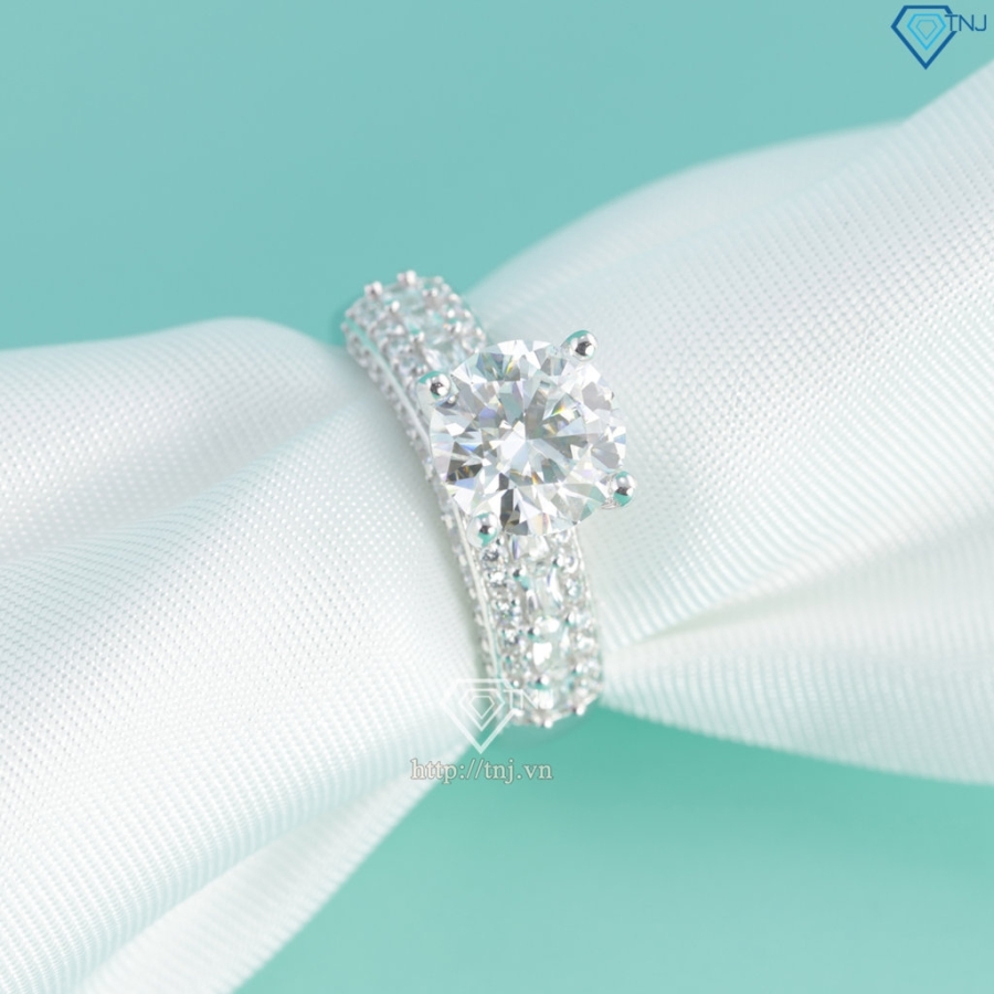 Nhẫn nữ Moissanite sang trọng đính kim cương 8.0mm NNM0092