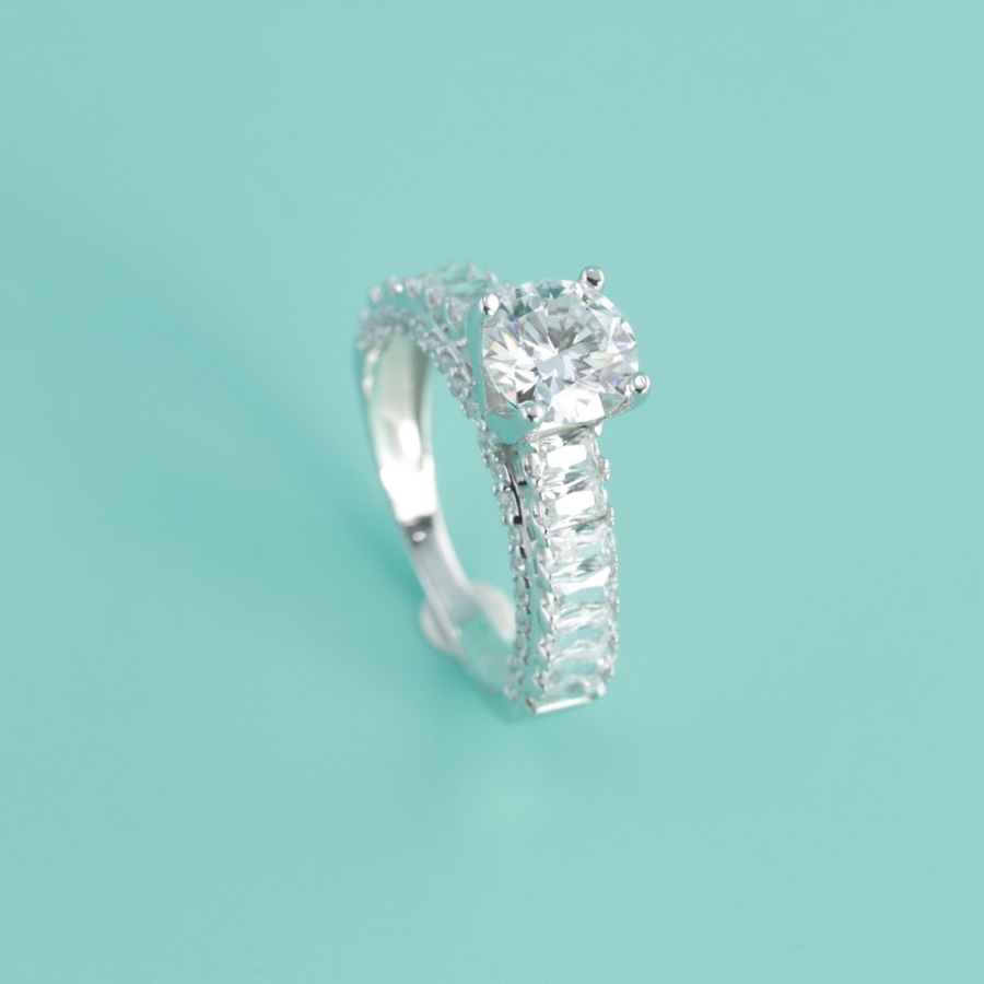 Nhẫn nữ 925 bạc đính kim cương Moissanite 7.0mm NNM0094