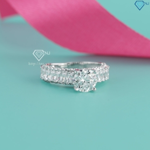 Nhẫn nữ 925 bạc đính kim cương Moissanite 7.0mm NNM0094