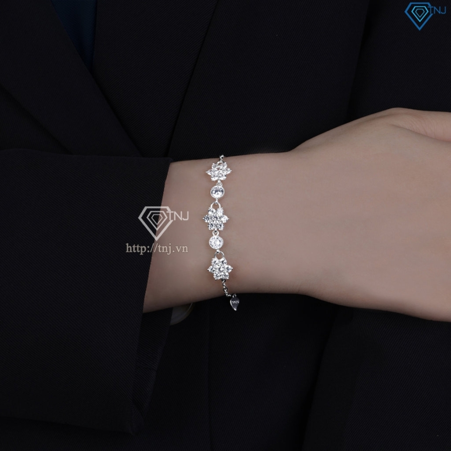 Lắc tay bạc nữ hình bông hoa đính đá đẹp LTN0371 - Trang Sức TNJ Lắc tay bạc nữ hình bông hoa đính đá đẹp LTN0371 - Trang Sức TNJ