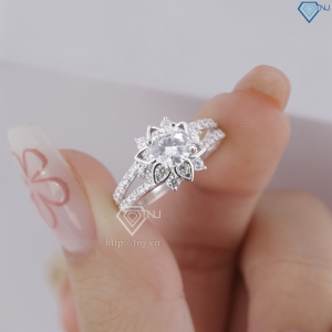 Nhẫn bạc nữ mặt bông hoa xi kim đính đá NNXK0470