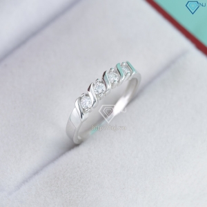 Nhẫn bạc nữ đơn giản xi kim đính đá NNXK0520