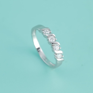 Nhẫn bạc nữ đơn giản xi kim đính đá NNXK0520
