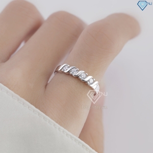 Nhẫn bạc nữ đơn giản xi kim đính đá NNXK0520