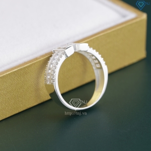 Nhẫn bạc nữ 925 chữ cái theo yêu cầu đính đá NN0515 - Trang Sức TNJ Nhẫn bạc nữ 925 chữ cái theo yêu cầu đính đá NN0515 - Trang Sức TNJ