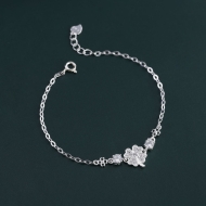 Lắc tay bạc nữ hình cỏ 4 lá đẹp LTN0316