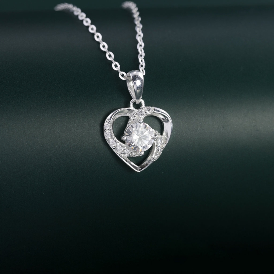 Dây chuyền trái tim đính đá bằng bạc DCN0601