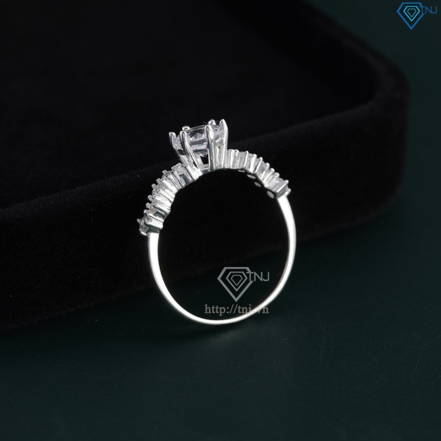 Nhẫn bạc nữ cách điệu đính đá NN0524 - Trang Sức TNJ