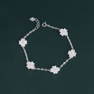 Lắc tay cỏ 4 lá may mắn đính kim full cương Moissanite LTNM0024