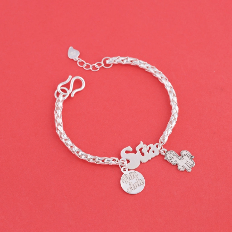 Lắc bạc cho bé khắc tên và con giáp theo yêu cầu LTT0209