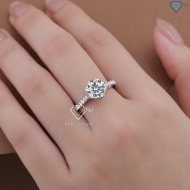 Nhẫn nữ Moissanite sang trọng đính kim cương 8.0mm NNM0003