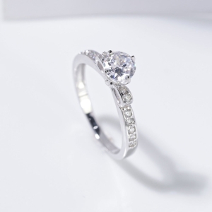 Nhẫn bạc nữ hoạ tiết hình chiếc nơ xi kim đính đá NN0532-XK