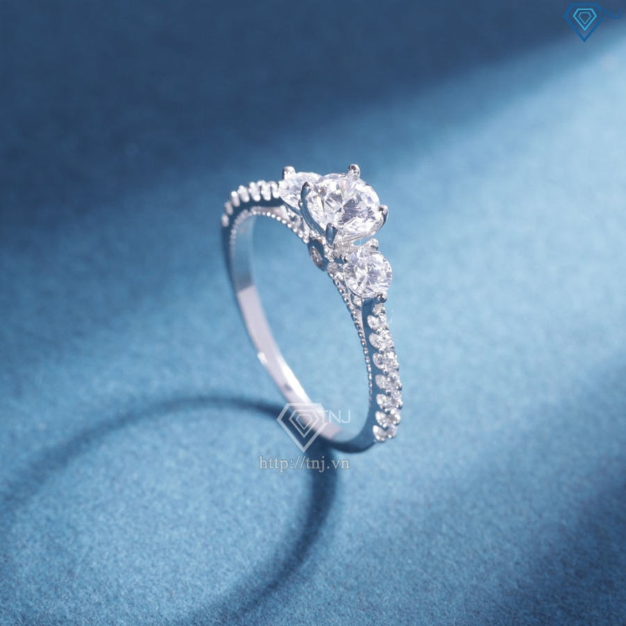 Nhẫn bạc nữ xi kim đính đá NN0533-XK
