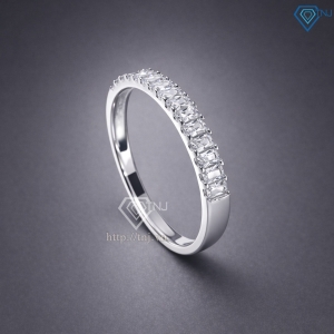 Nhẫn bạc nữ dạng tròn xi kim đính đá Baguette NN0537-XK