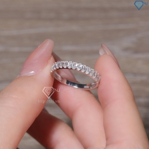 Nhẫn bạc nữ dạng tròn xi kim đính đá Baguette NN0537-XK