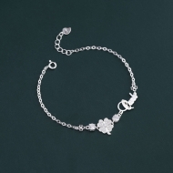 Quà Valentine cho người yêu lắc tay bạc nữ hình cỏ 4 lá khắc tên theo yêu cầu LTN0346